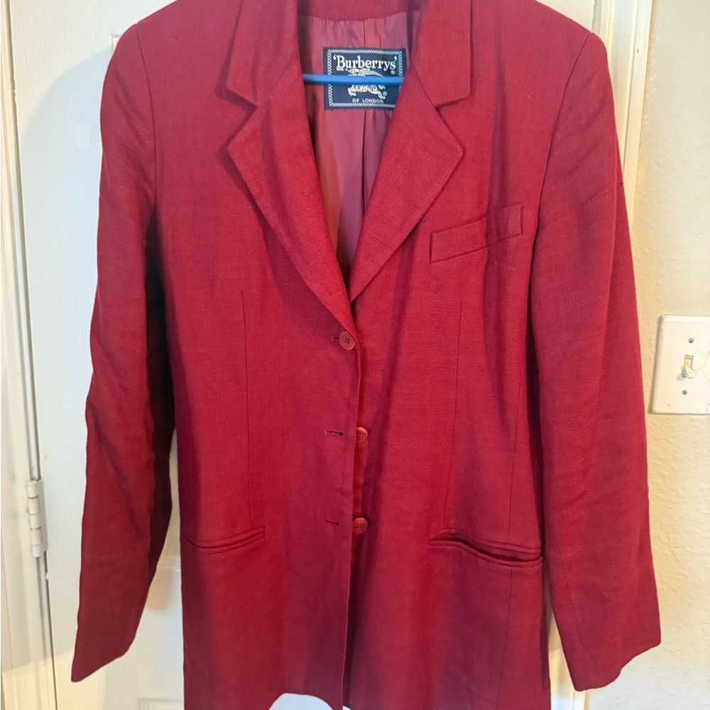 Burberry Red Wool Blazer with Notched Lapels